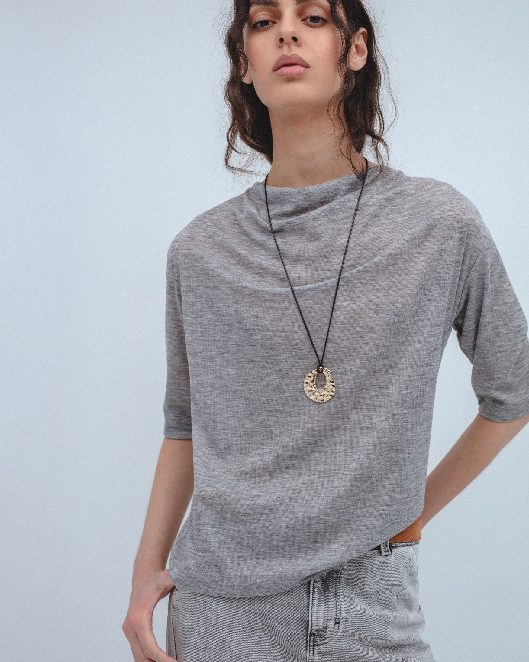 Camiseta Cuello Pliegues