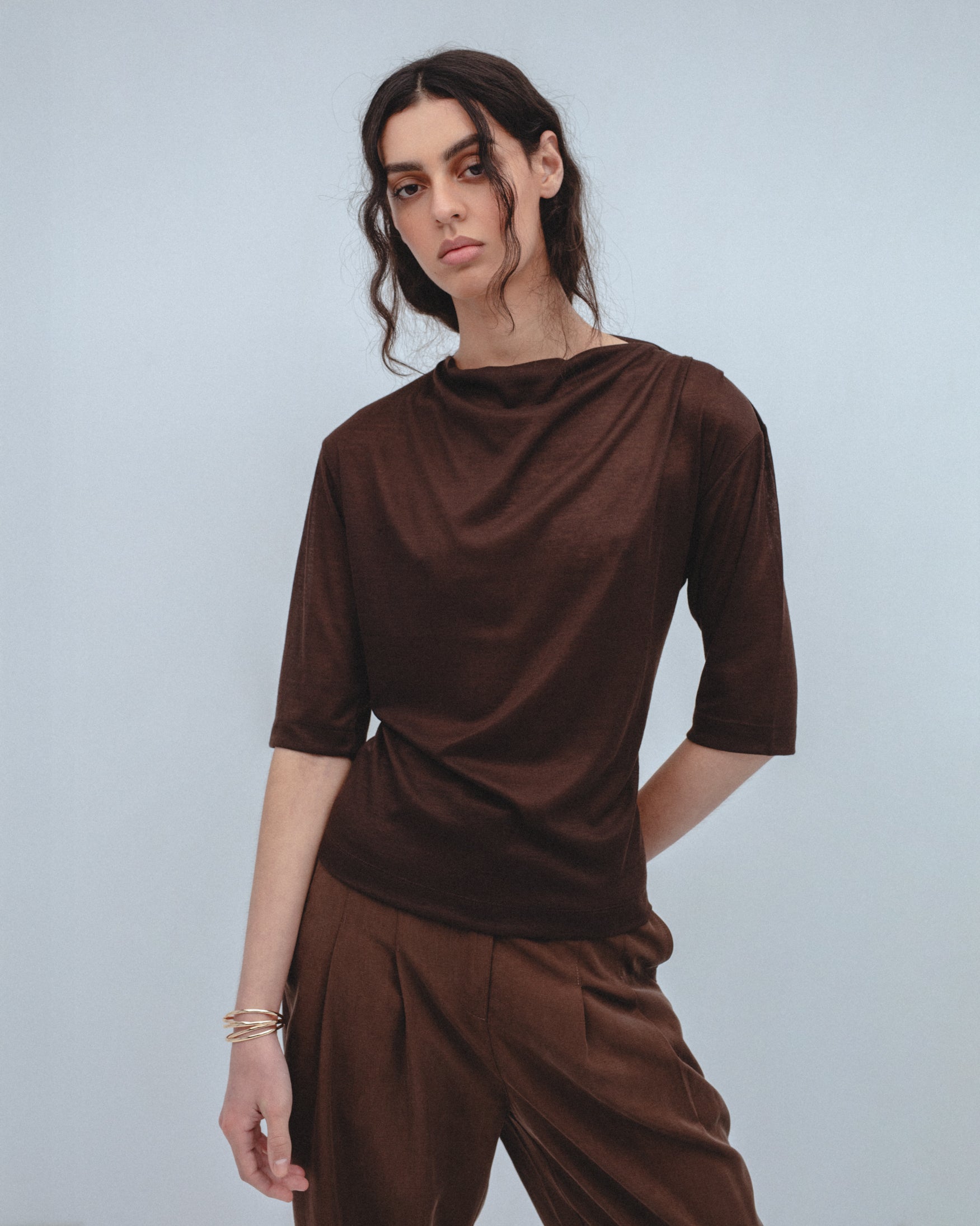 Camiseta Cuello Pliegues