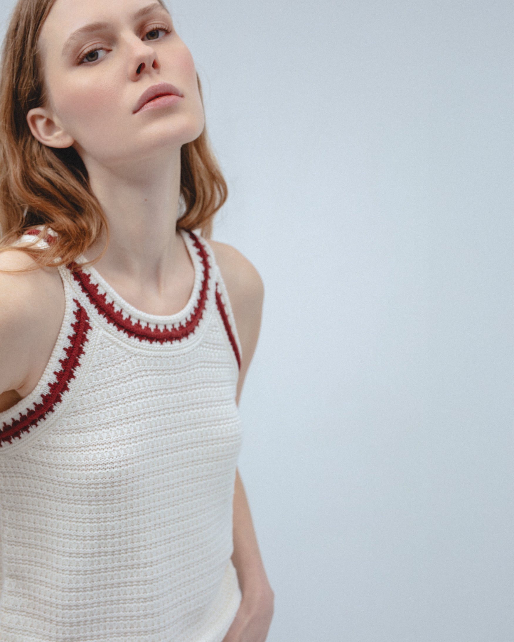 Top Halter Punto Escote Contraste