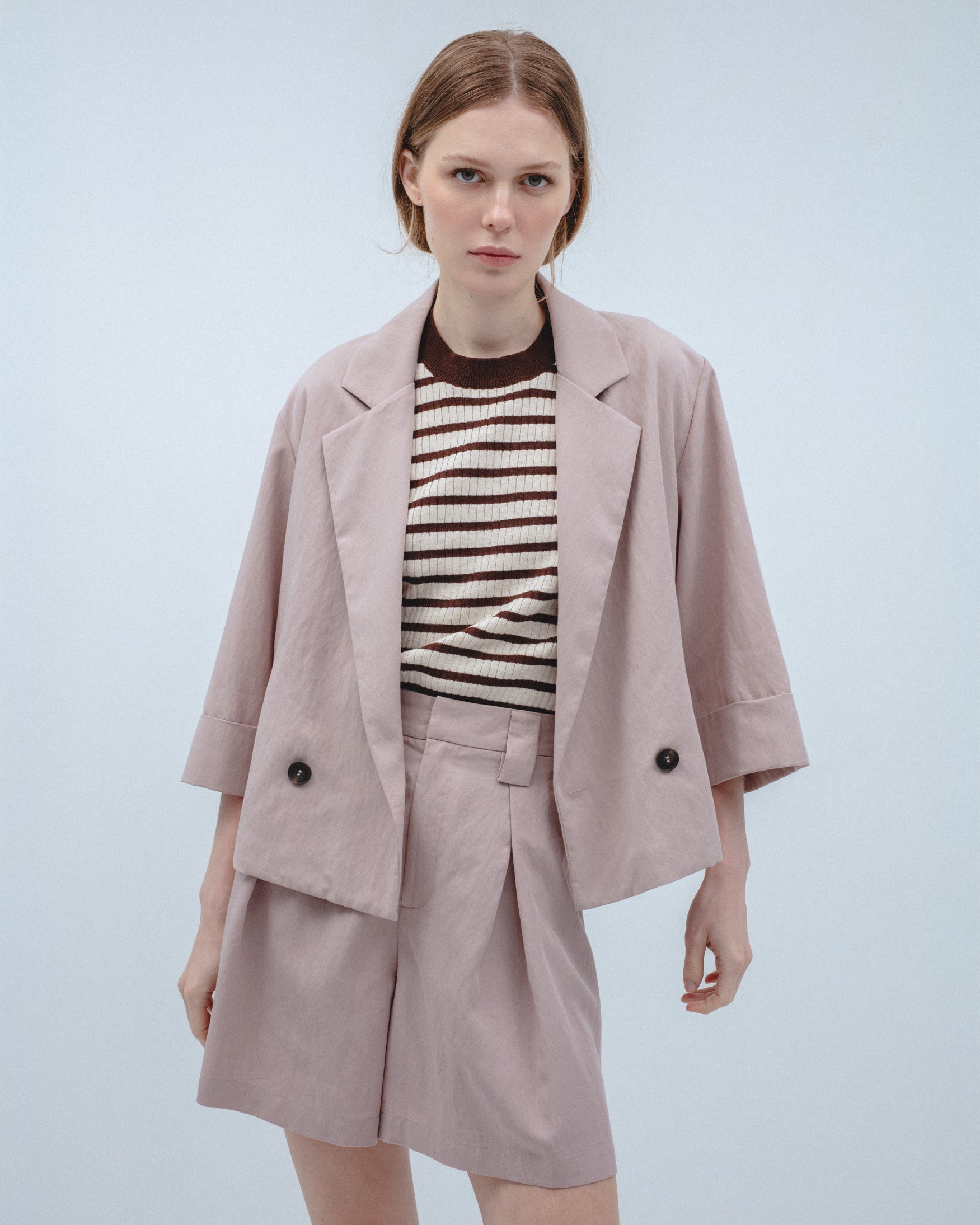 Americana Corta Cruzada