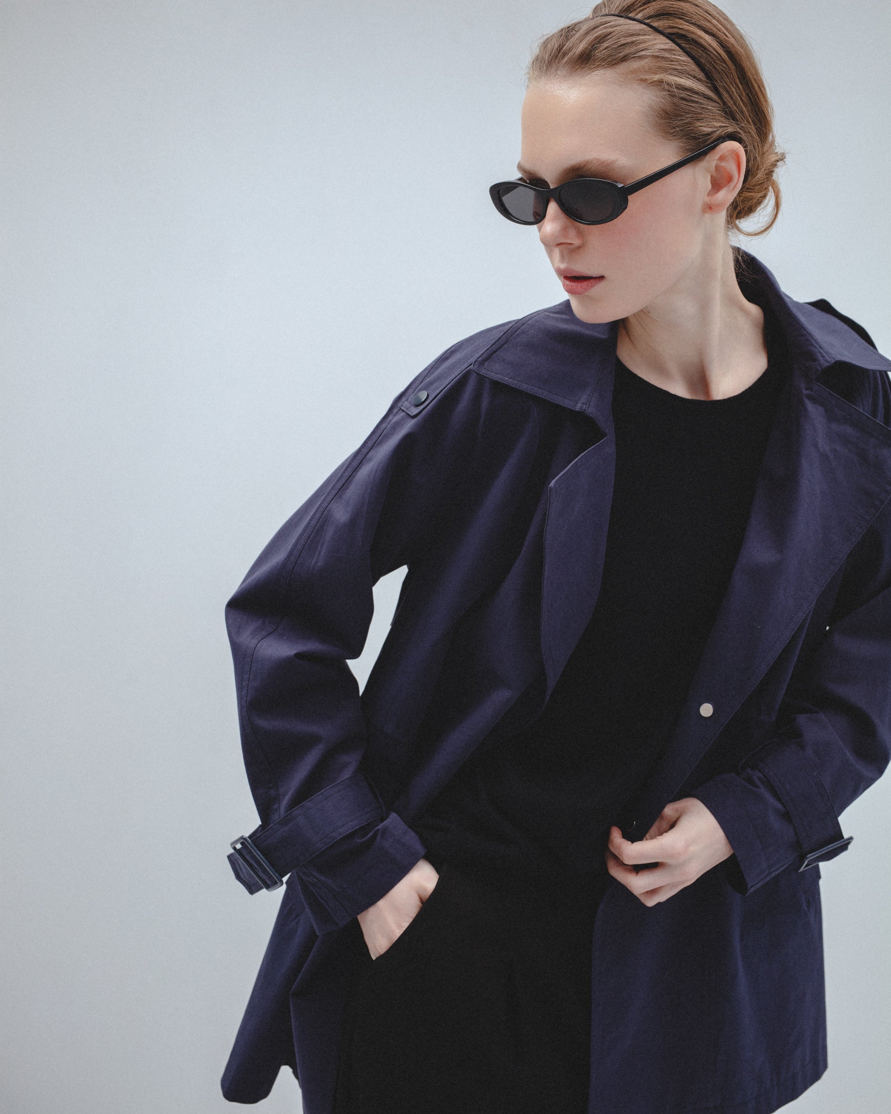 Trench Corto Doble Botonadura