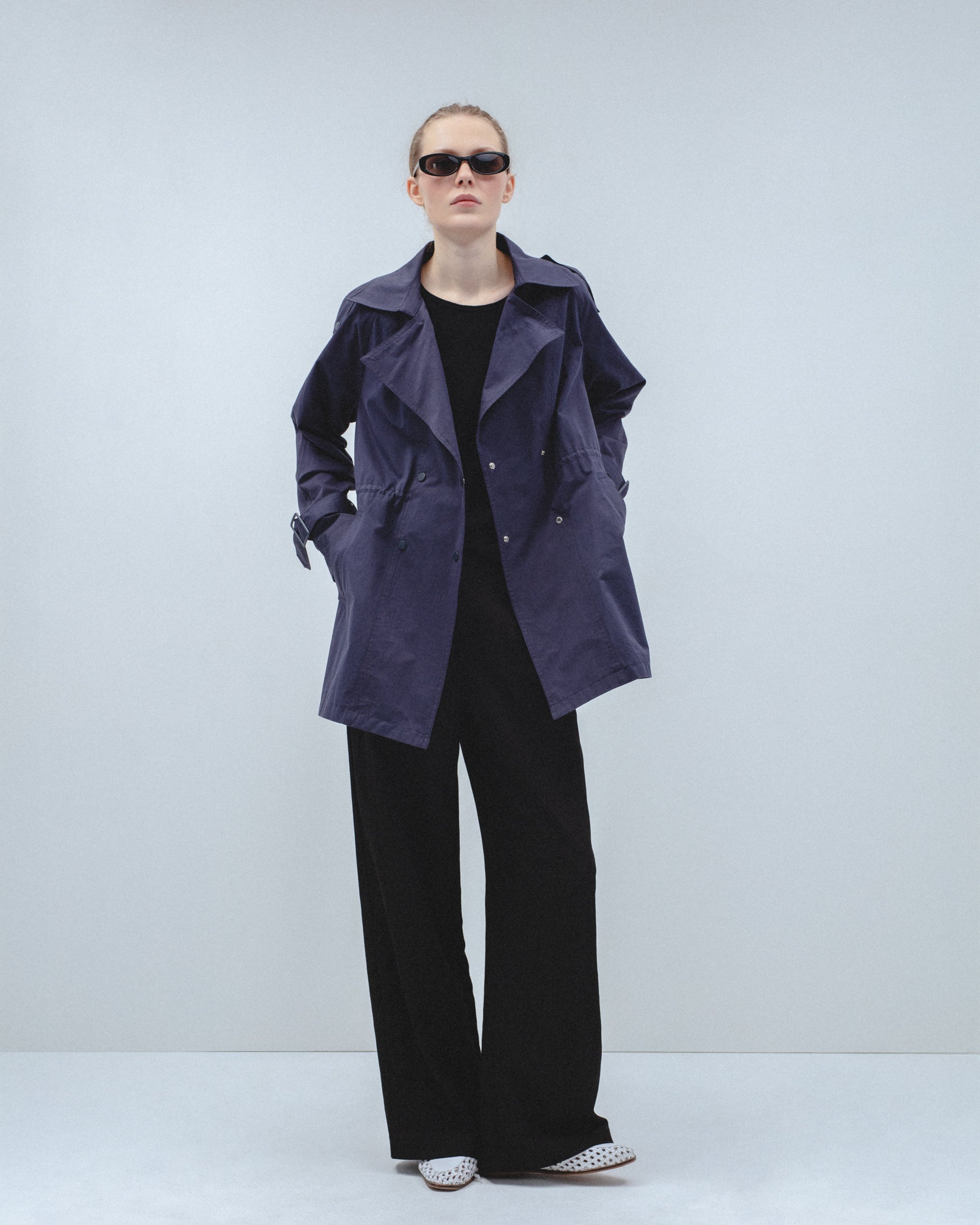 Trench Corto Doble Botonadura