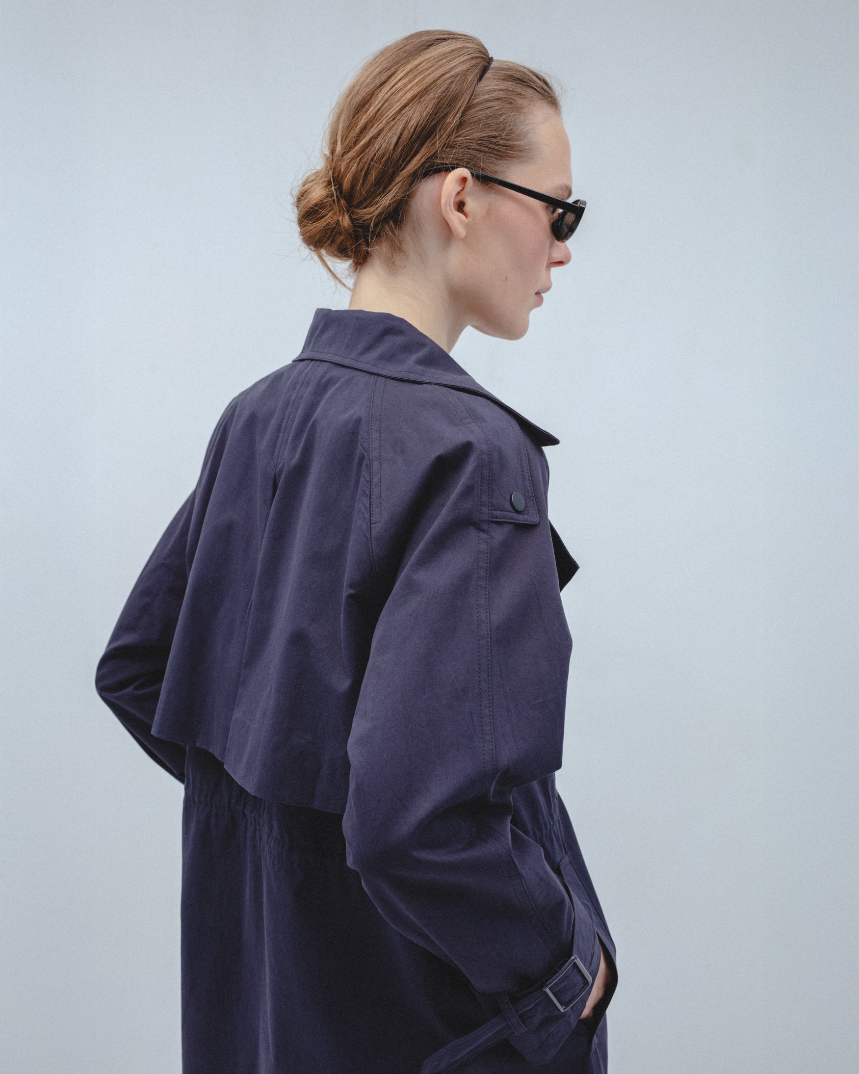 Trench Corto Doble Botonadura