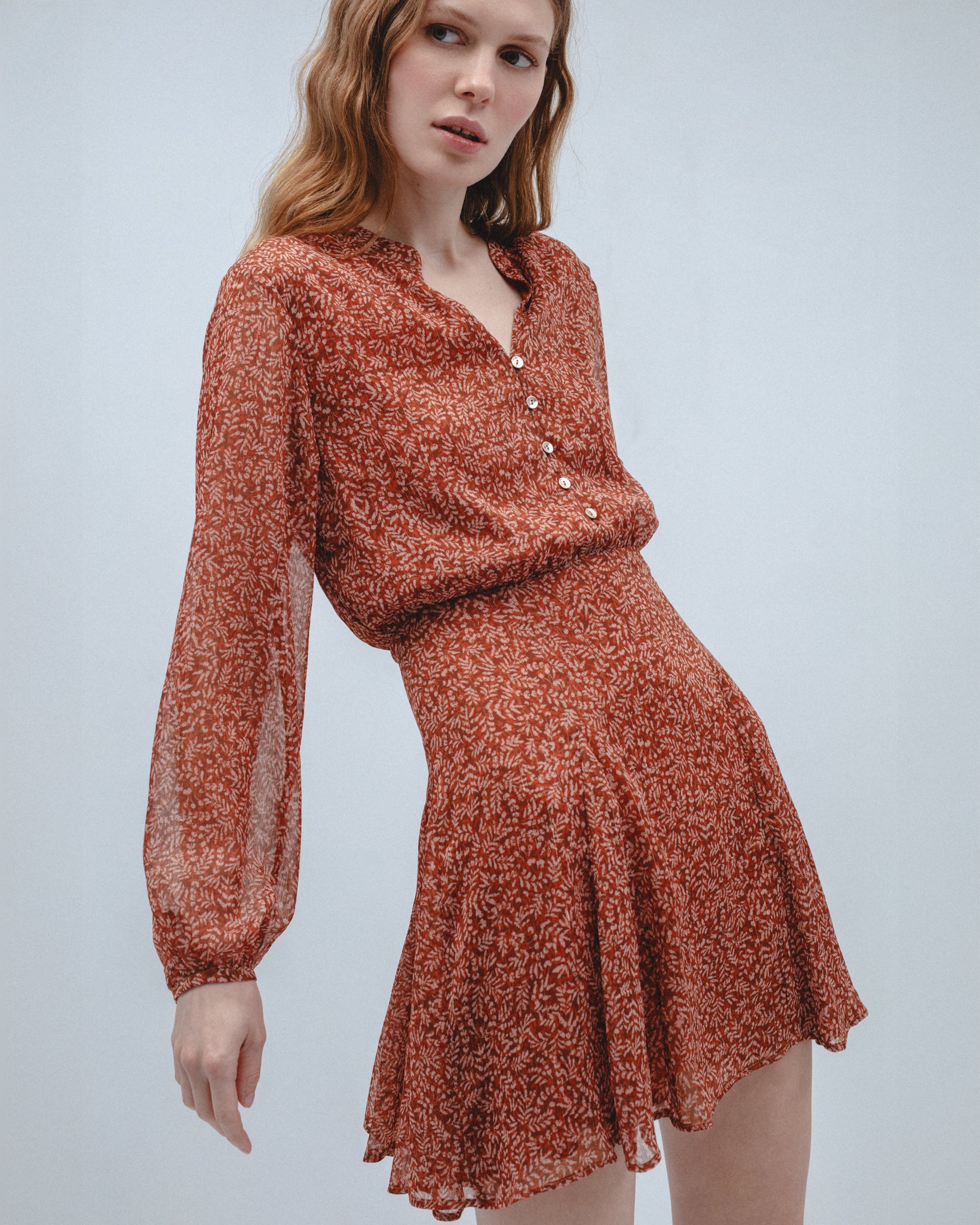 Vestido Corto Estampado Flores