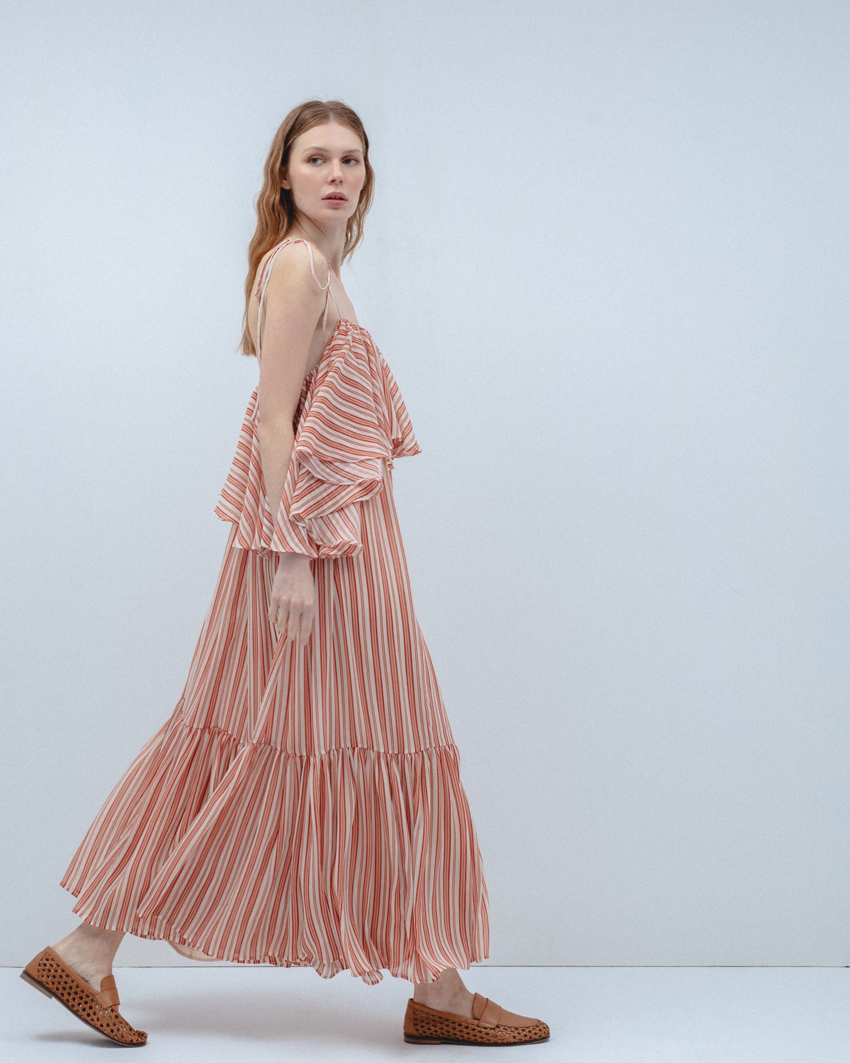 Vestido Largo Fluido Rayas Volantes