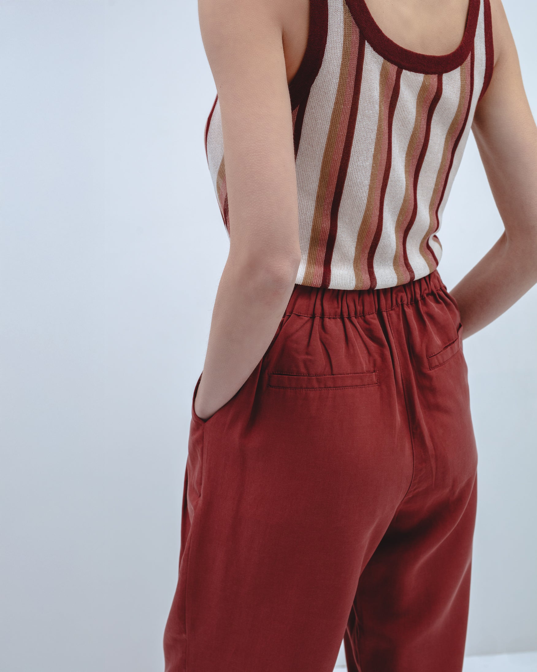 Pantalón Pinzas Cropped Wide Leg