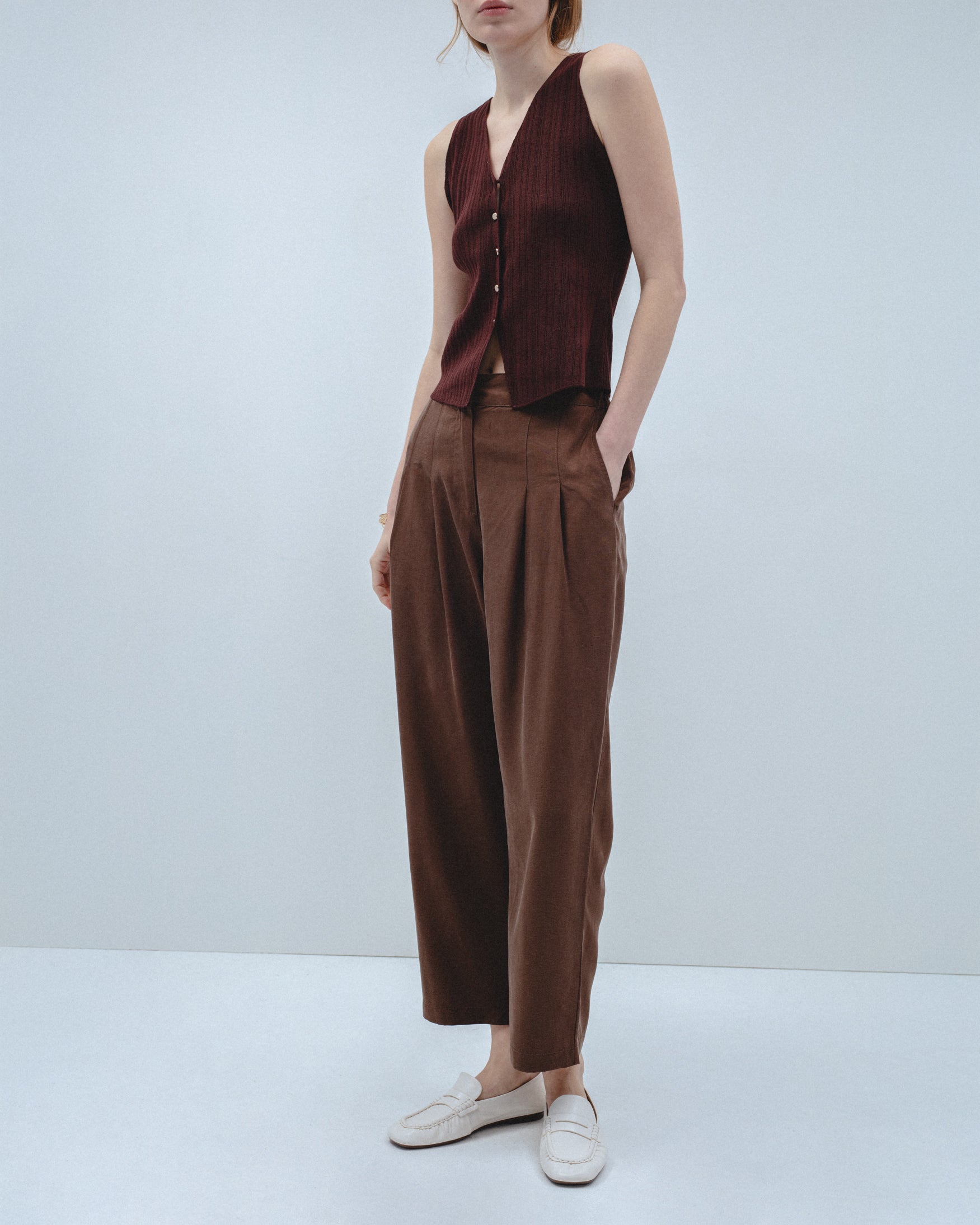 Pantalón Pinzas Cropped Wide Leg