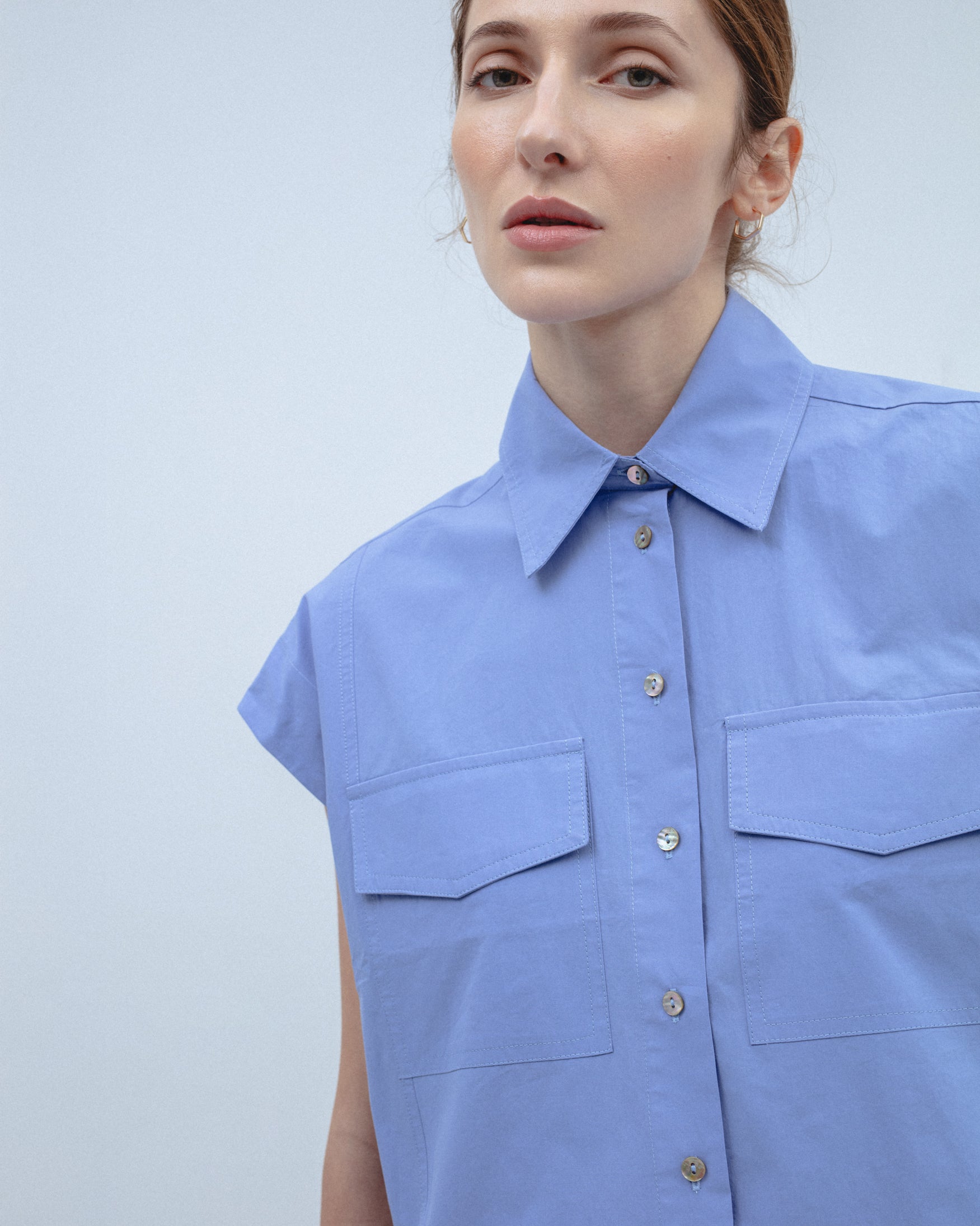 Camisa Sin Mangas Bolsillos Parche