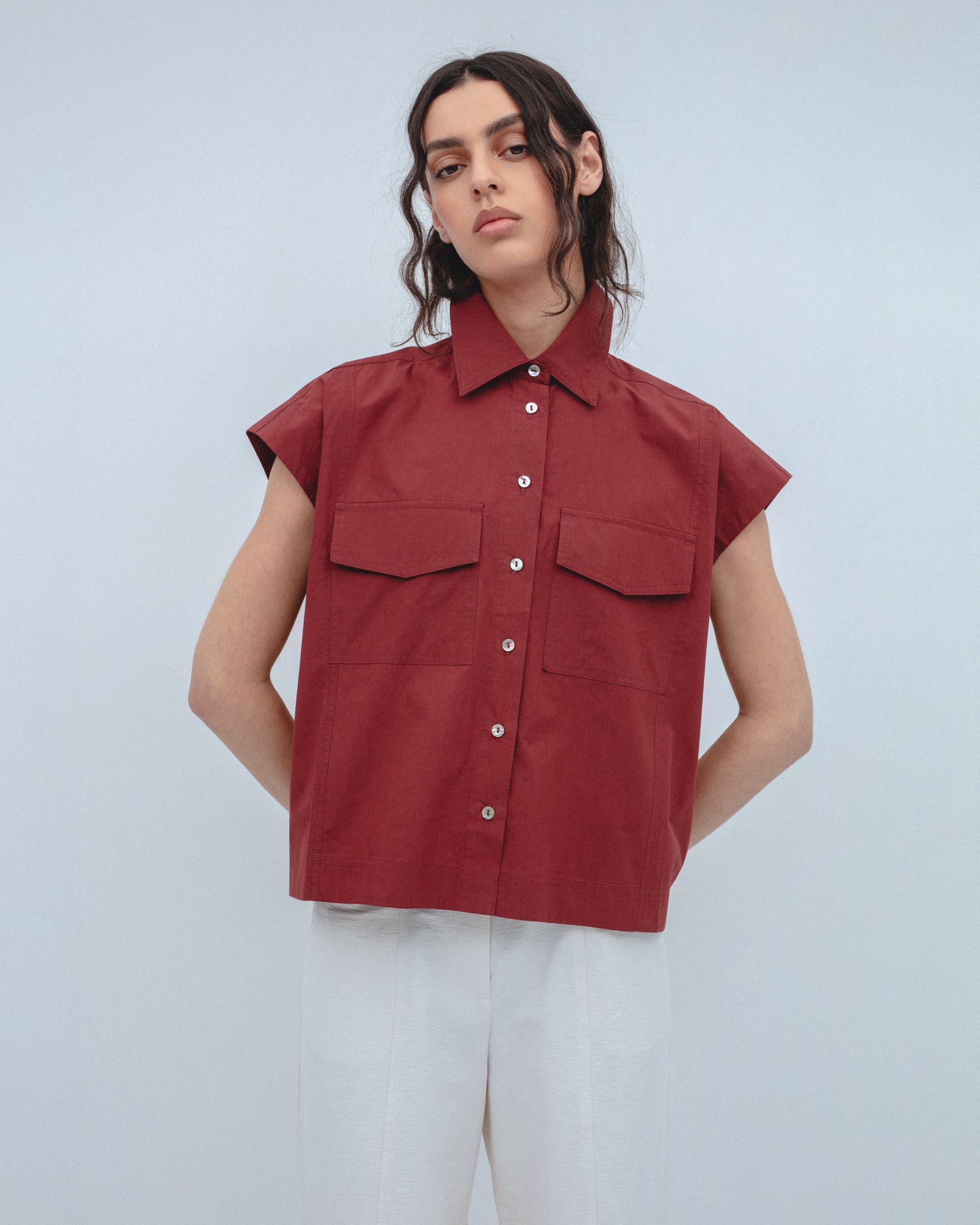 Camisa Sin Mangas Bolsillos Parche