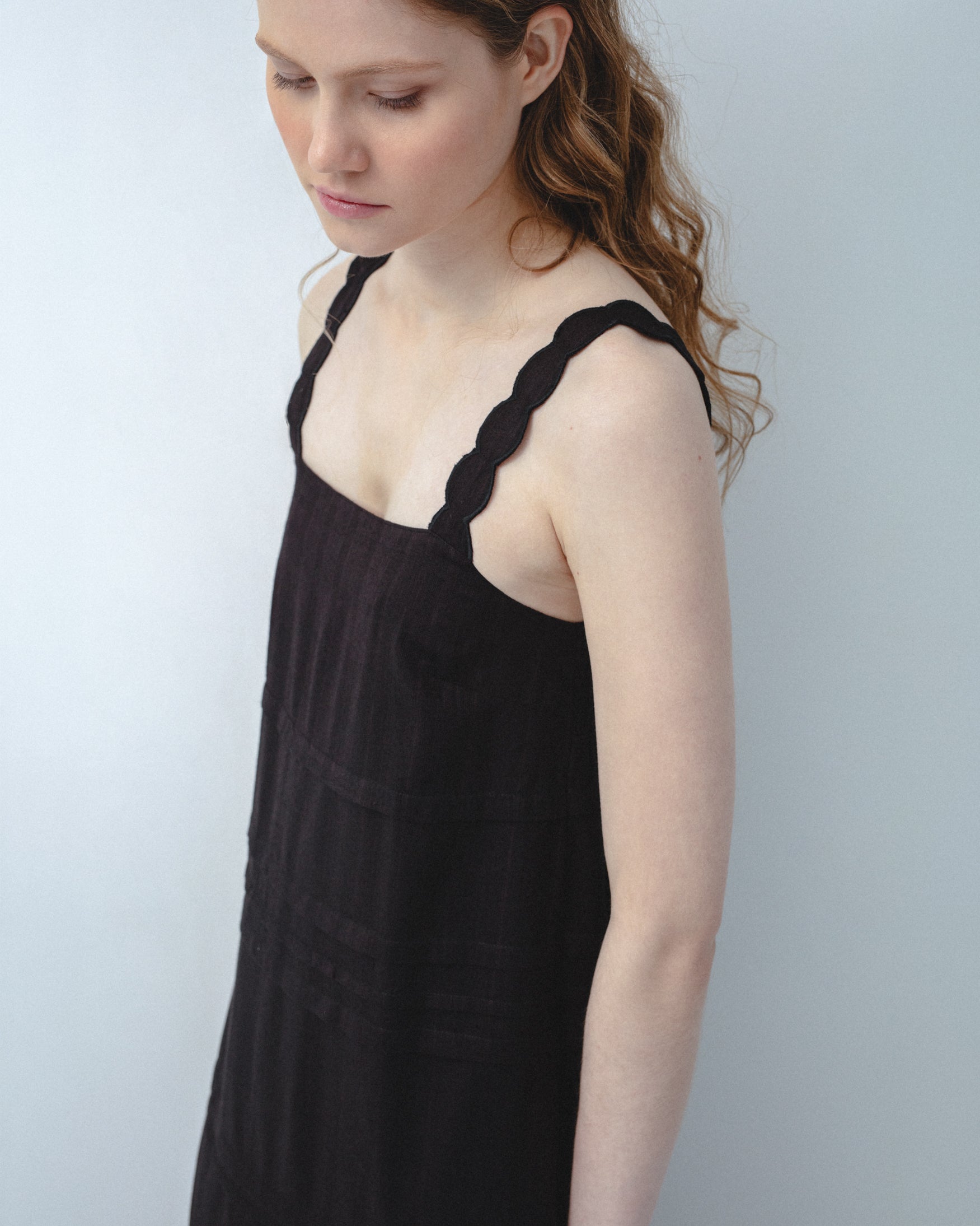 Vestido Midi Jaretas Encaje