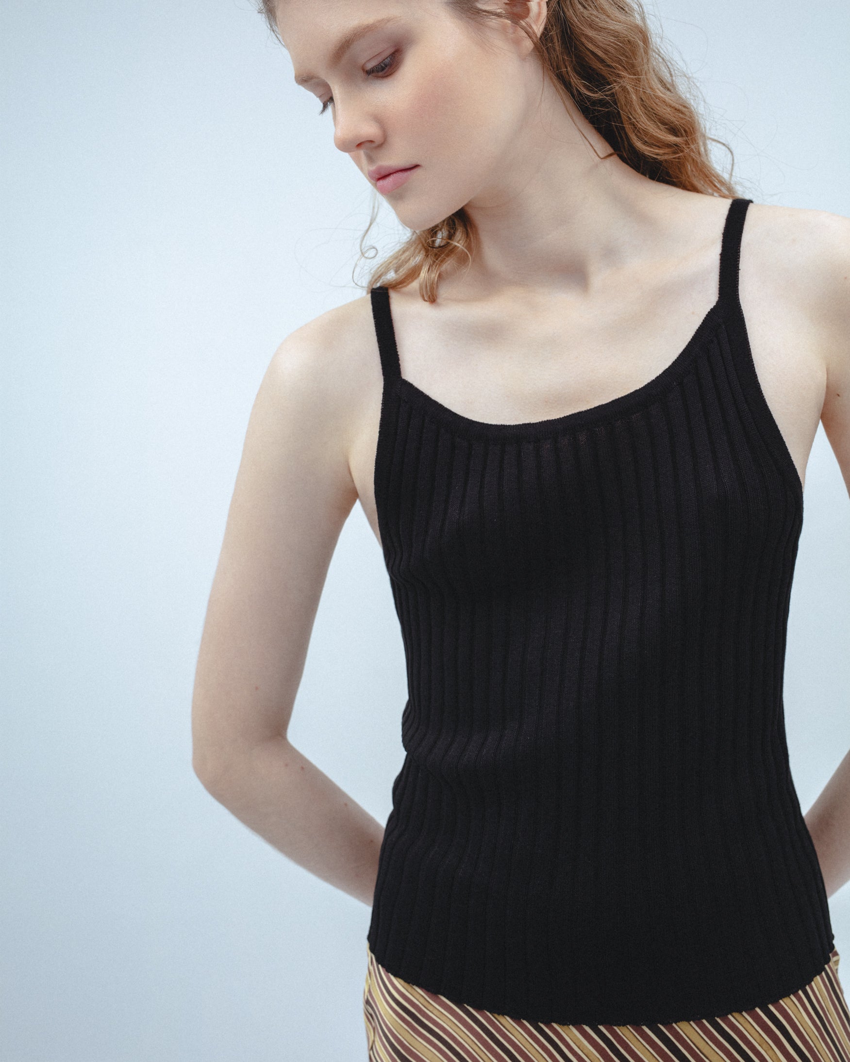 Top Punto Cuello Barco Tirantes