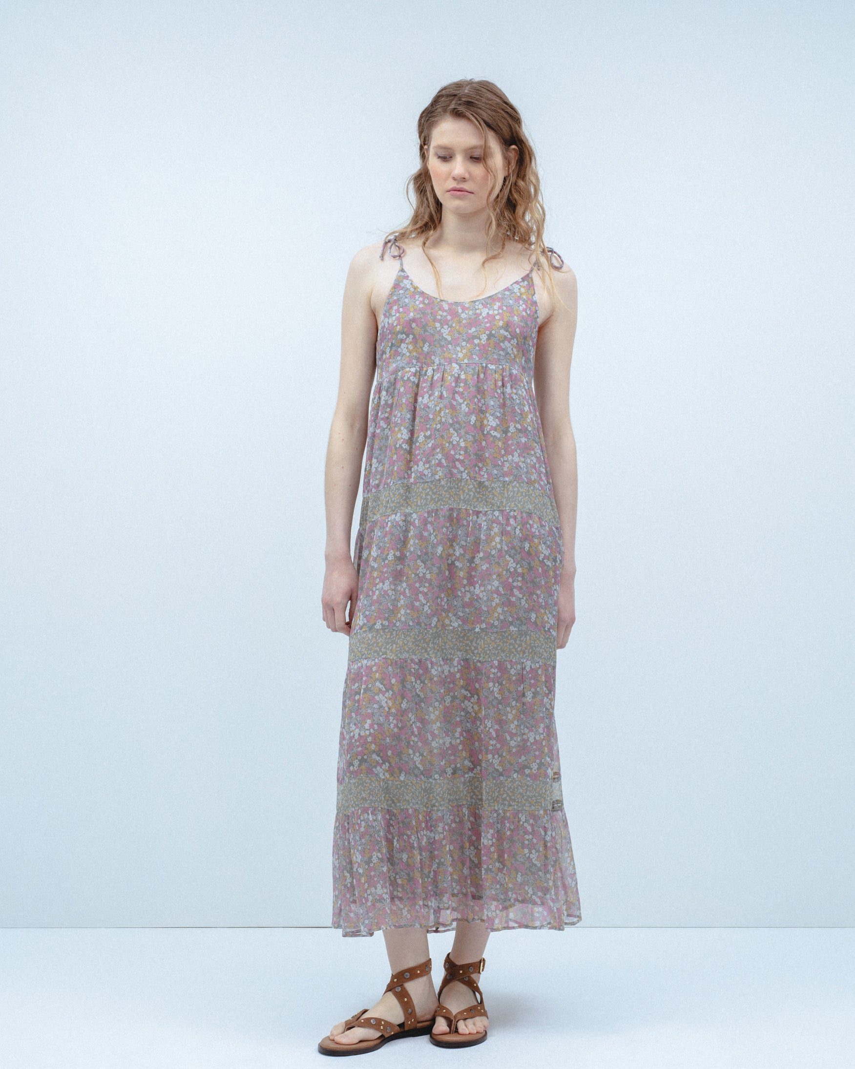 Vestido Midi Estampado Microflor