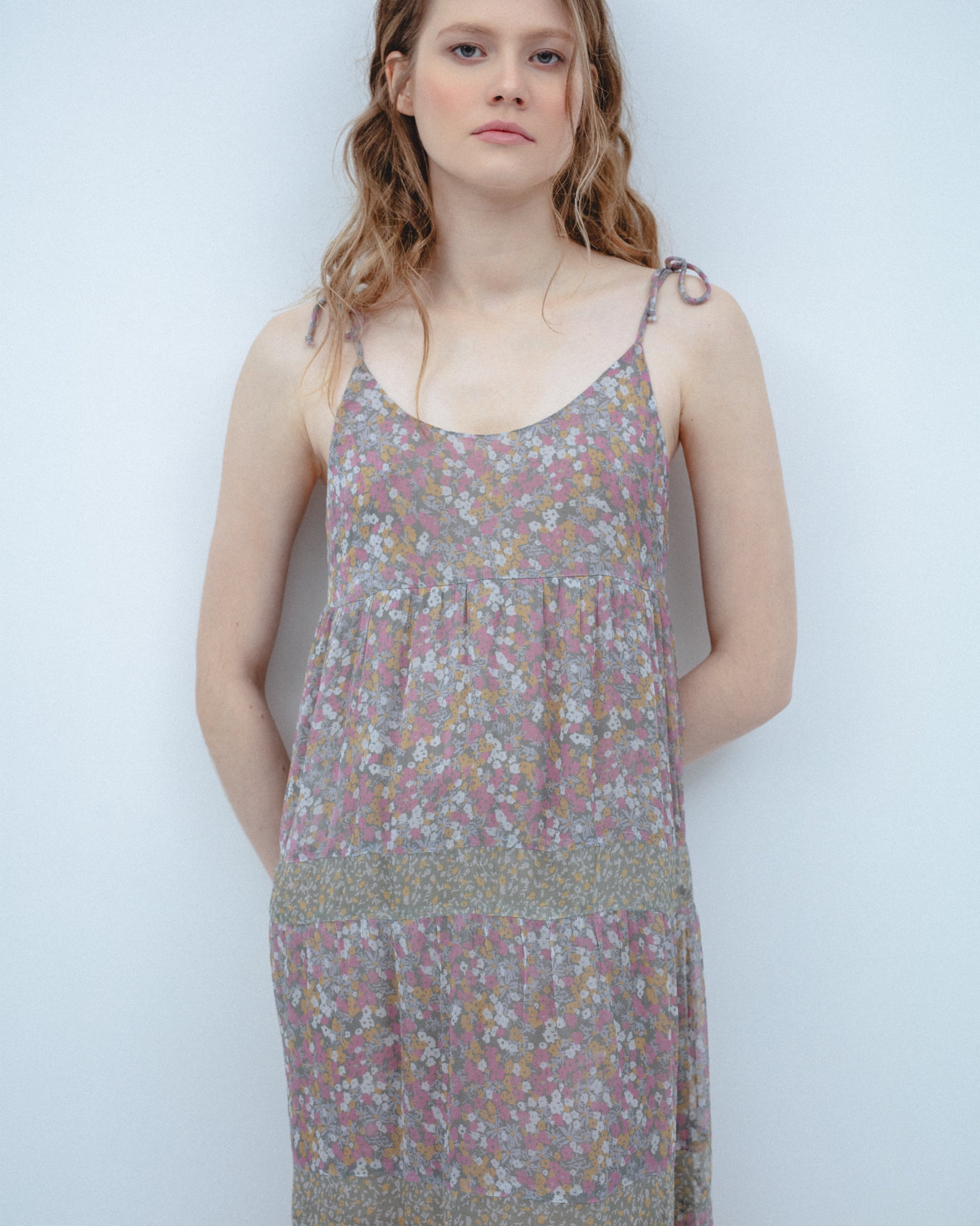 Vestido Midi Estampado Microflor