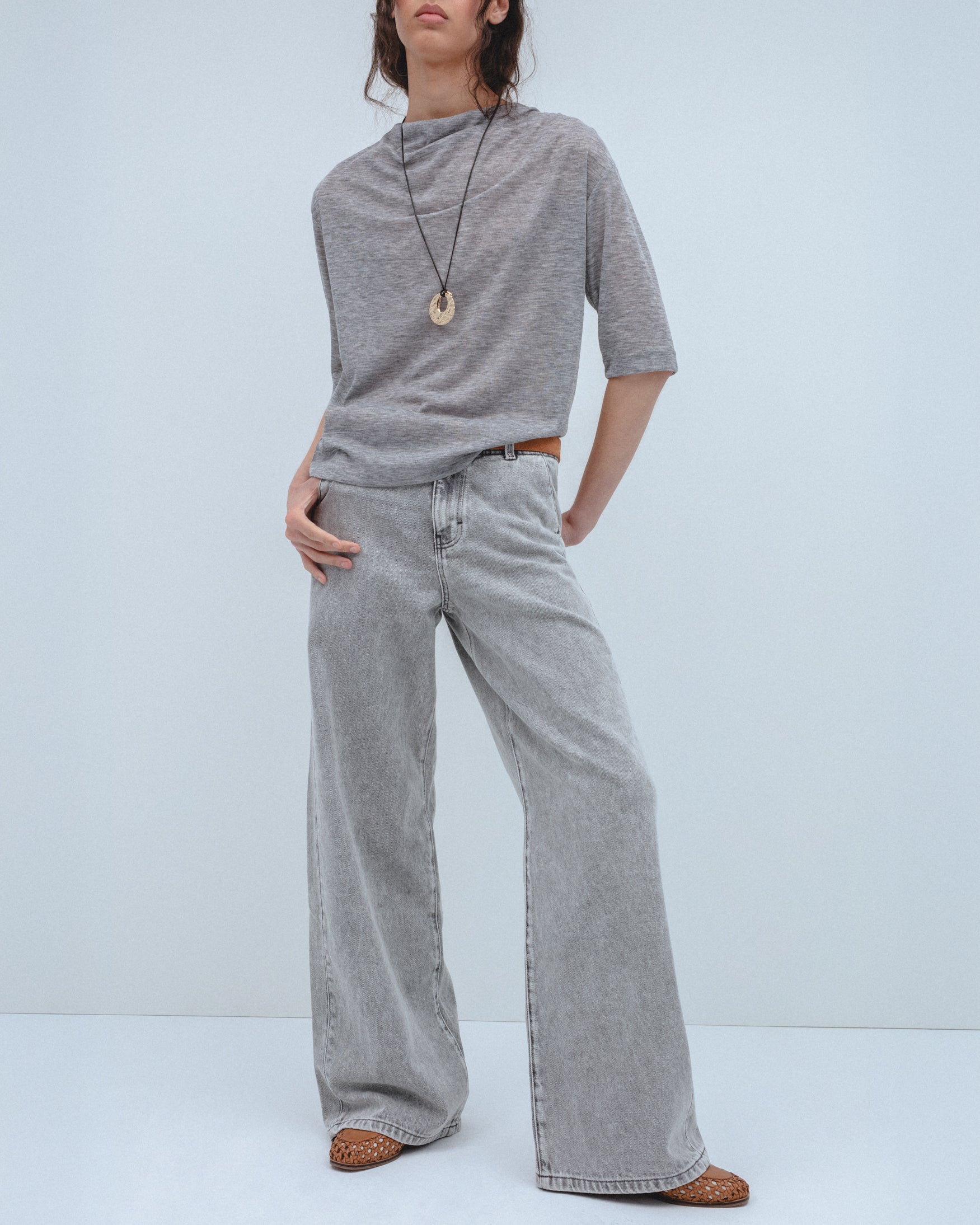 Jeans Wide Leg Efecto Lavado