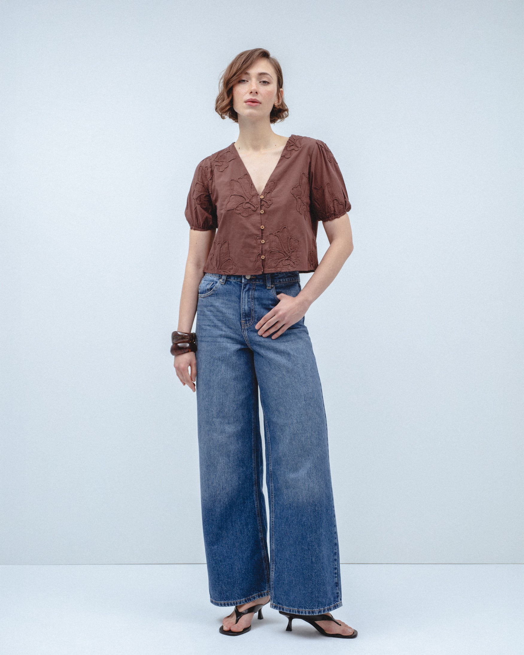 Jeans Wide Leg Tiro Alto