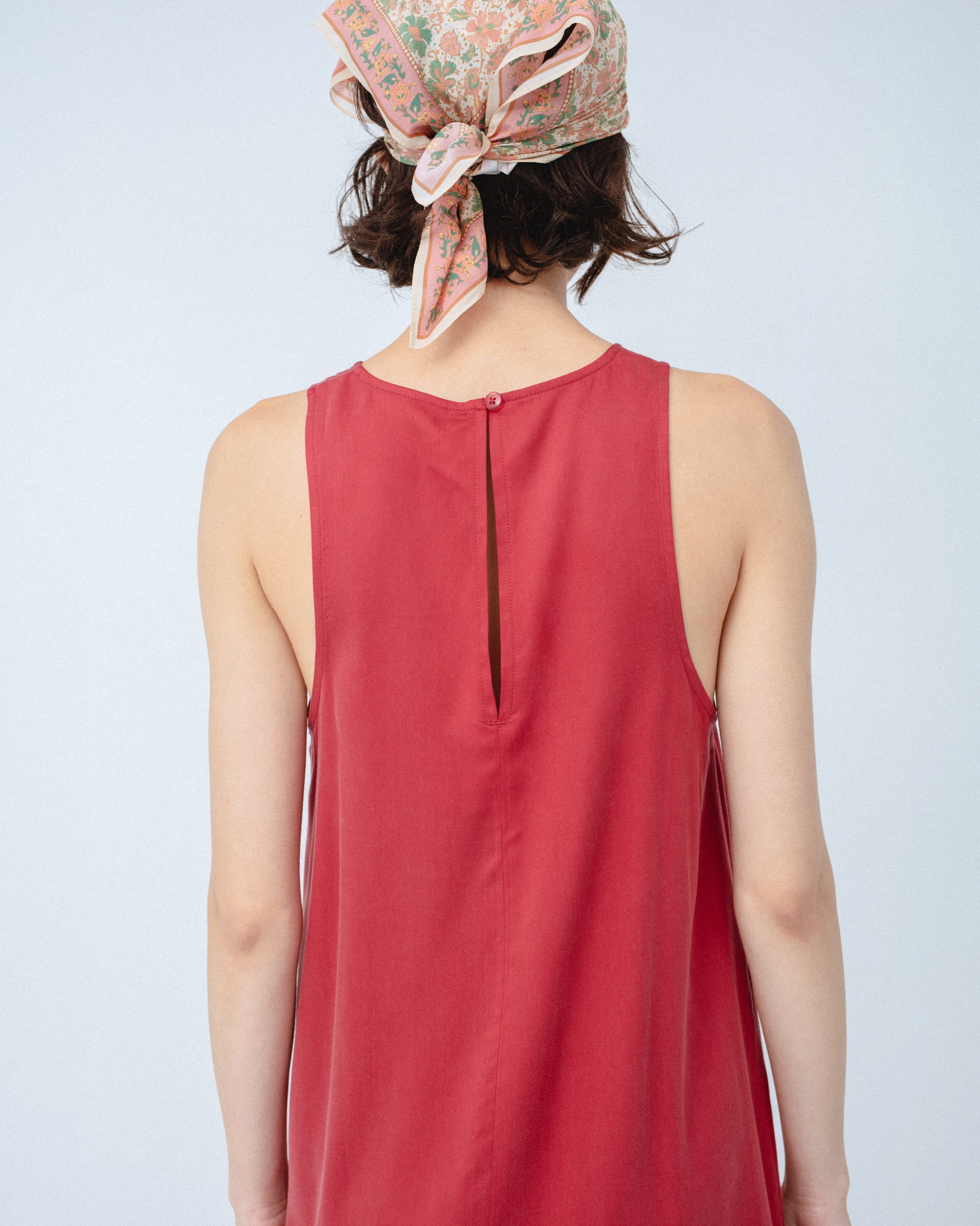 Vestido Corto Evasé Volante