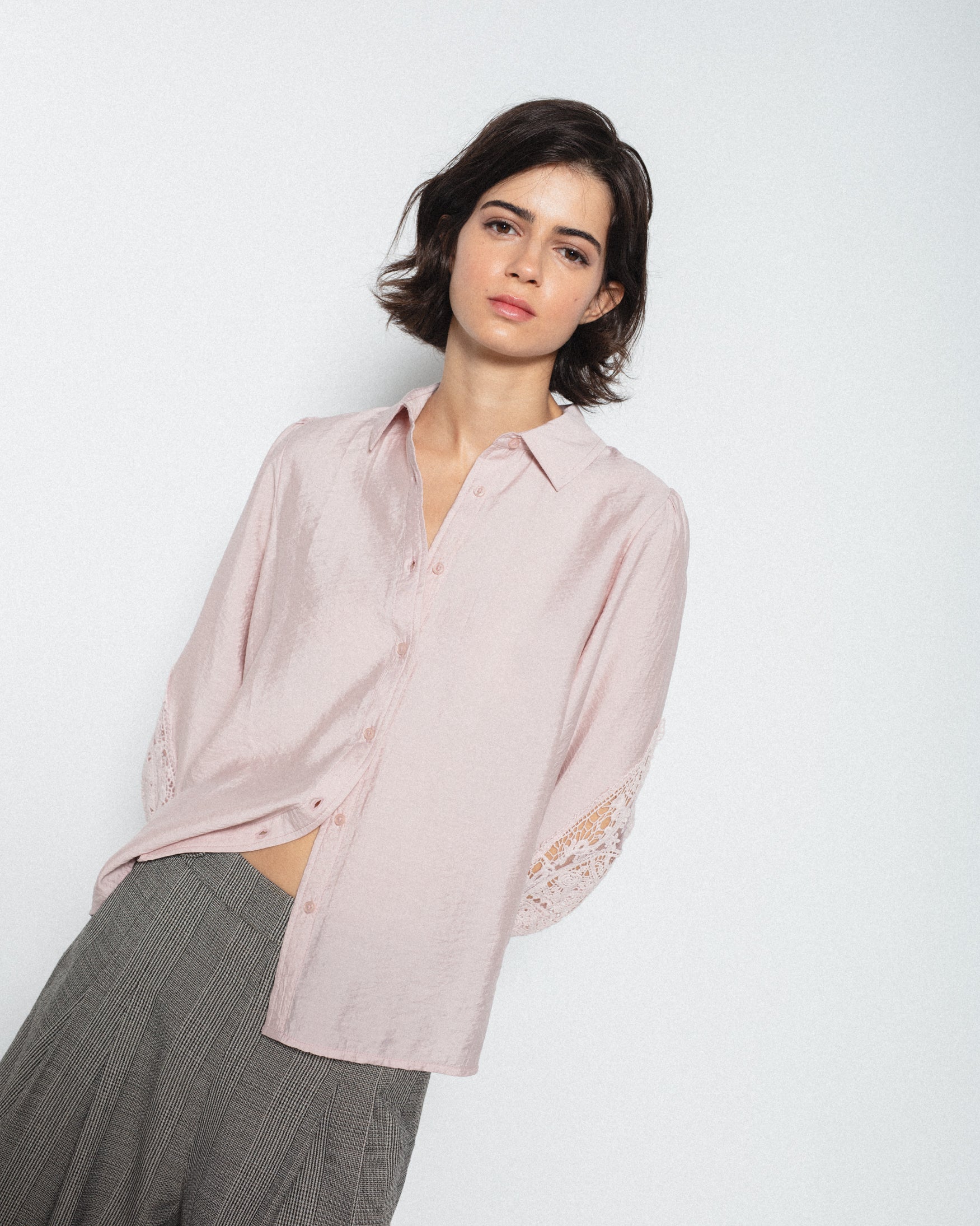 Camisa Fluida Detalle Encaje