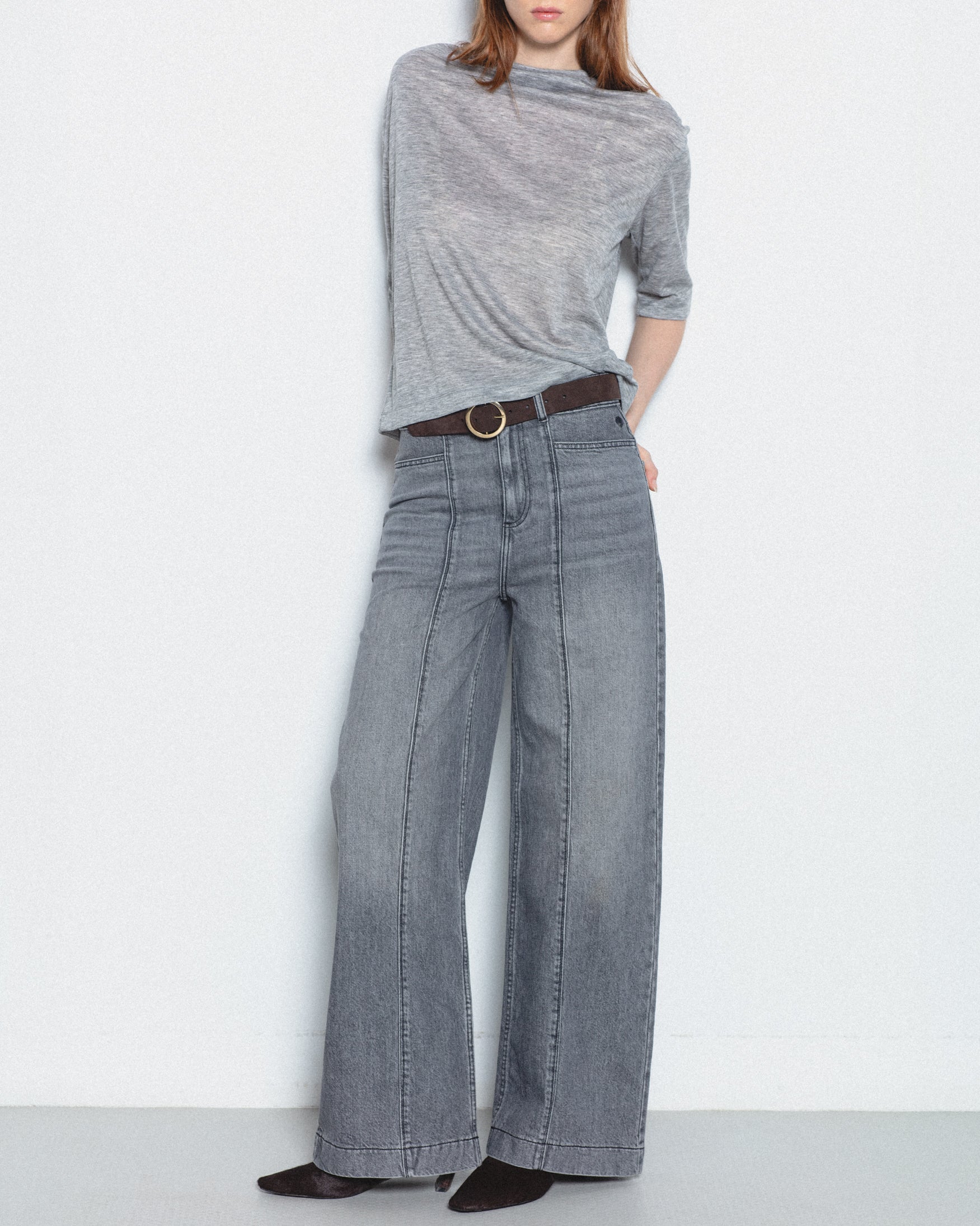 Jeans Straight Wide Leg Tiro Alto