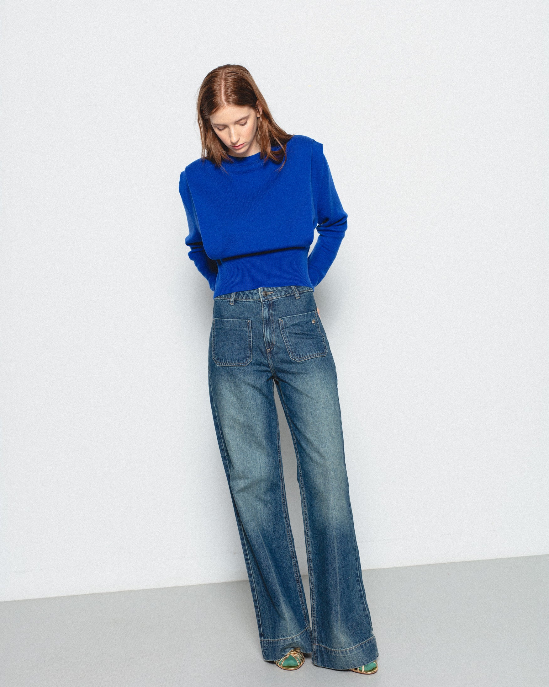 Jeans Flare Tiro Alto Bolsillos